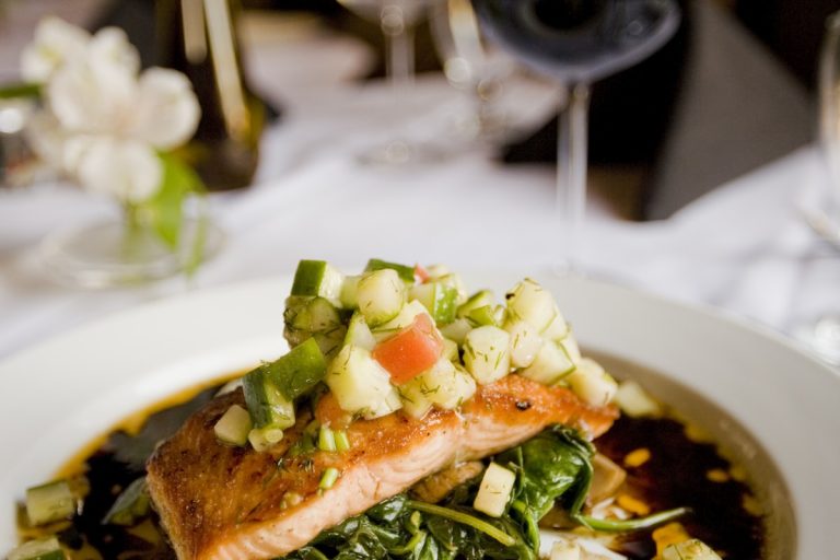 baked salmon with asparagus