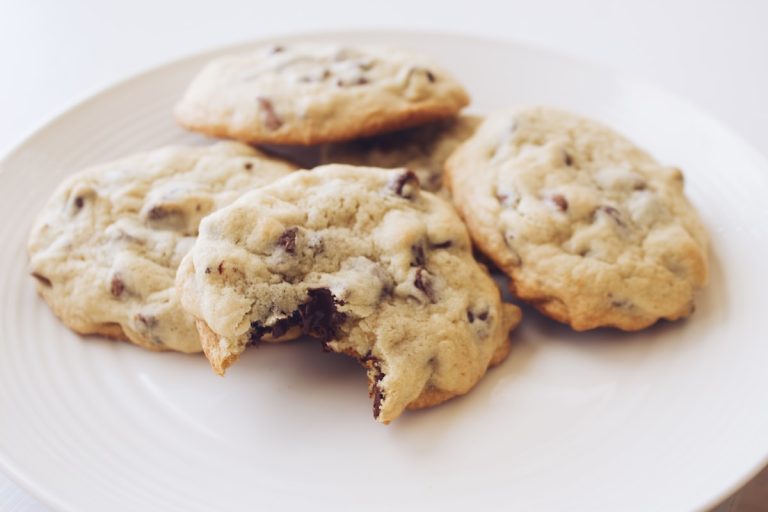 gluten free orange pistachio shortbread
