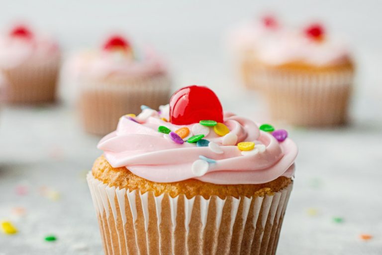 gluten free pink champagne cake raspberry champagne buttercream